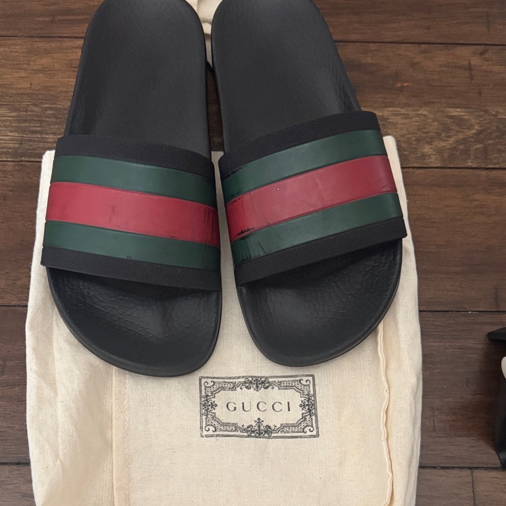 Gucci  Women Black Slides with Green and Red Stripes